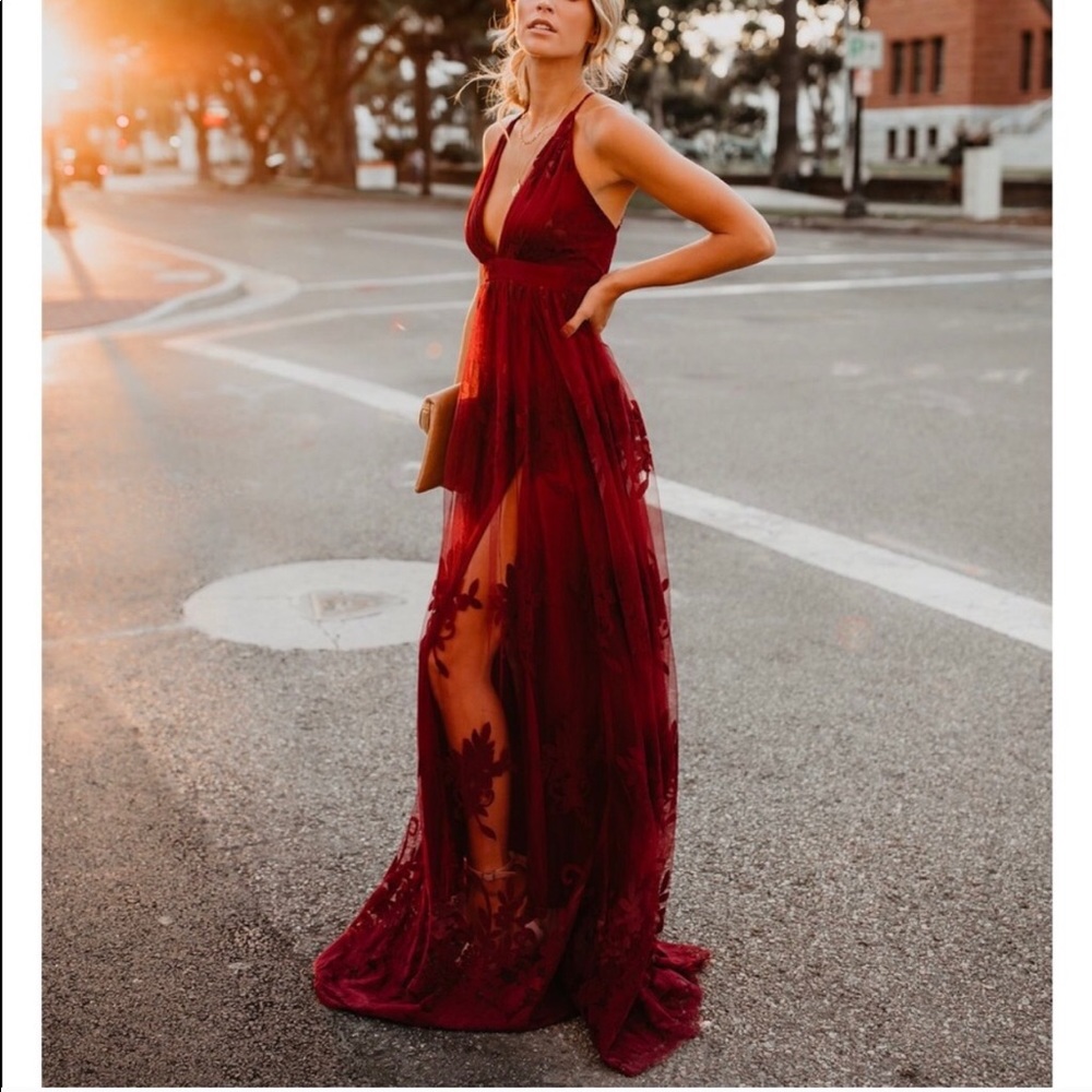 Last 1 5⭐️ VICI /ANTONIA/ Lace Backless Maxi Dress - Picture 2 of 8
